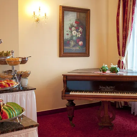 Hotel Savoy 4*