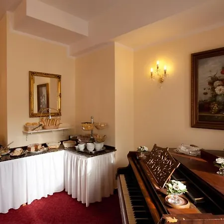 Savoy Otel